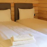 Nocleg ze śniadaniem Les Du Moulin De L'ortille & 3*