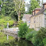 Les Du Moulin De L'ortille & Panzió Compiègne