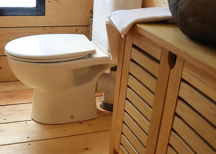 Les Du Moulin De L'ortille & Bed & Breakfast